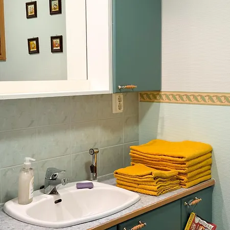 Northern Lights Lakehouse Villa *